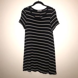 🖤 CUTE B&W STRIPED T-SHIRT DRESS 🤍